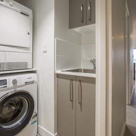 View Pacific Apartments Gold Coast Room photo